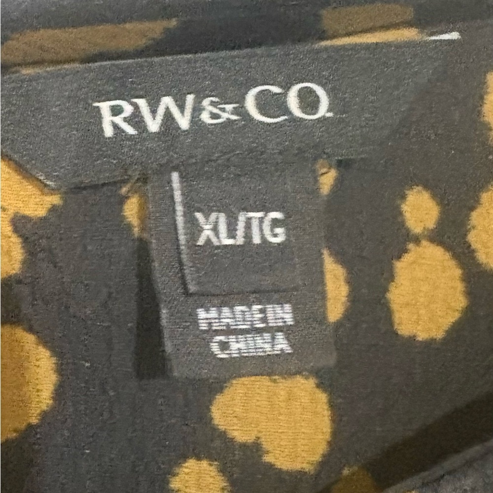 RW & Co Black and Gold Patterned Blouse Size Xl - Picture 4 of 5
